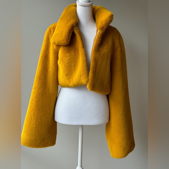 Patrizia Pepe Mustard Yellow Faux Fur Jacket Size 42 - Picture 6 of 10